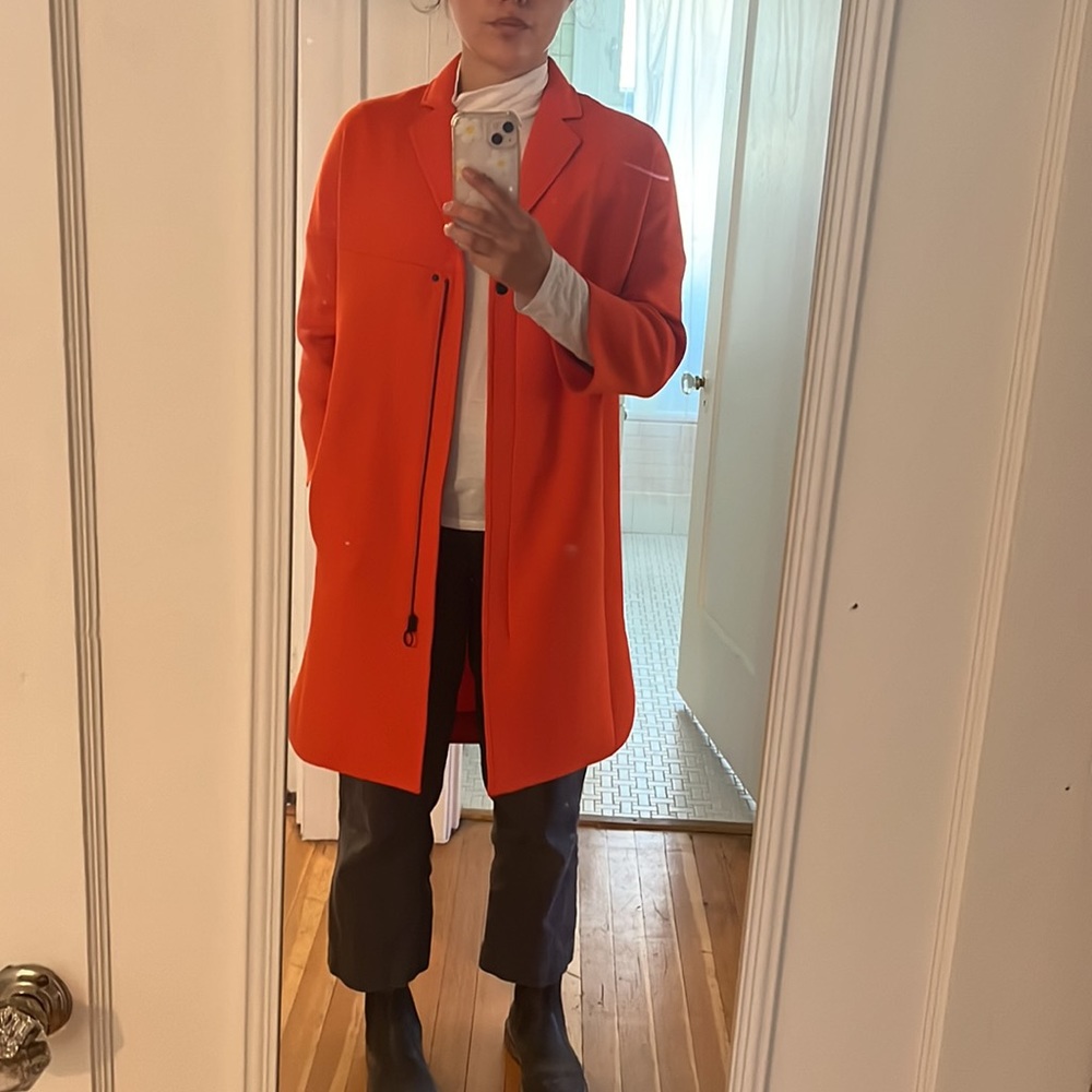 Akris Punto Size 8 Wool Blend Orange Jacket